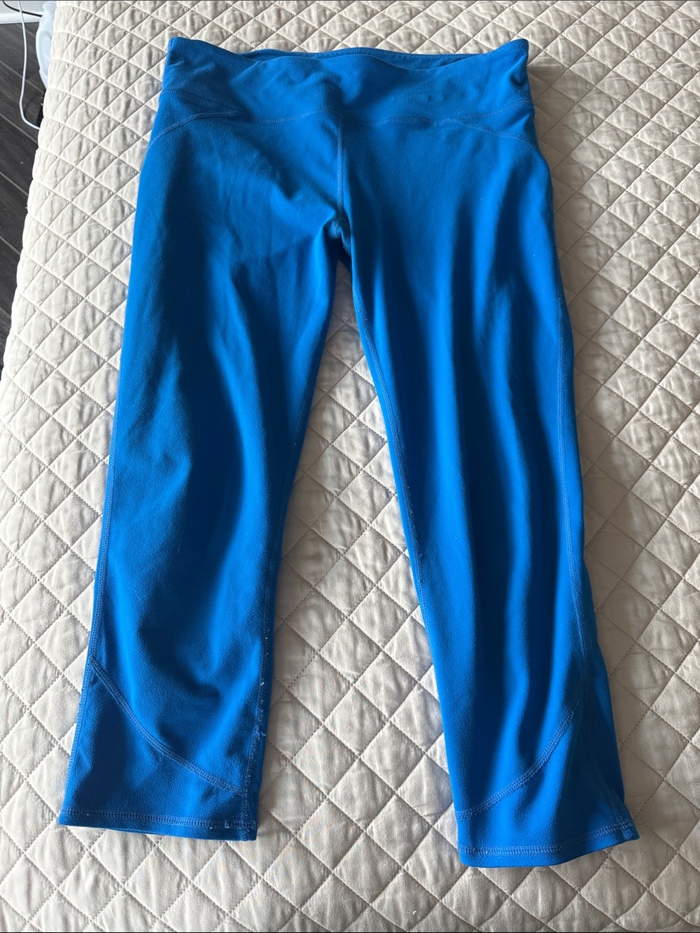Fabletics Electric Blue Capri Leggings